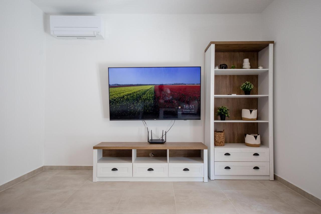 Peaceful Haven Near The Sea-Apartments Torlak Rab Banjol Luaran gambar